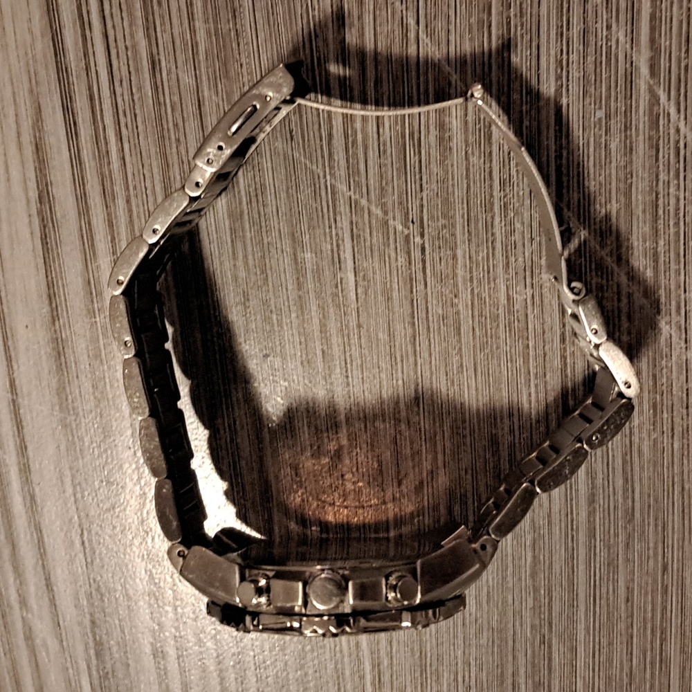 Watch - Picture 2 of 5